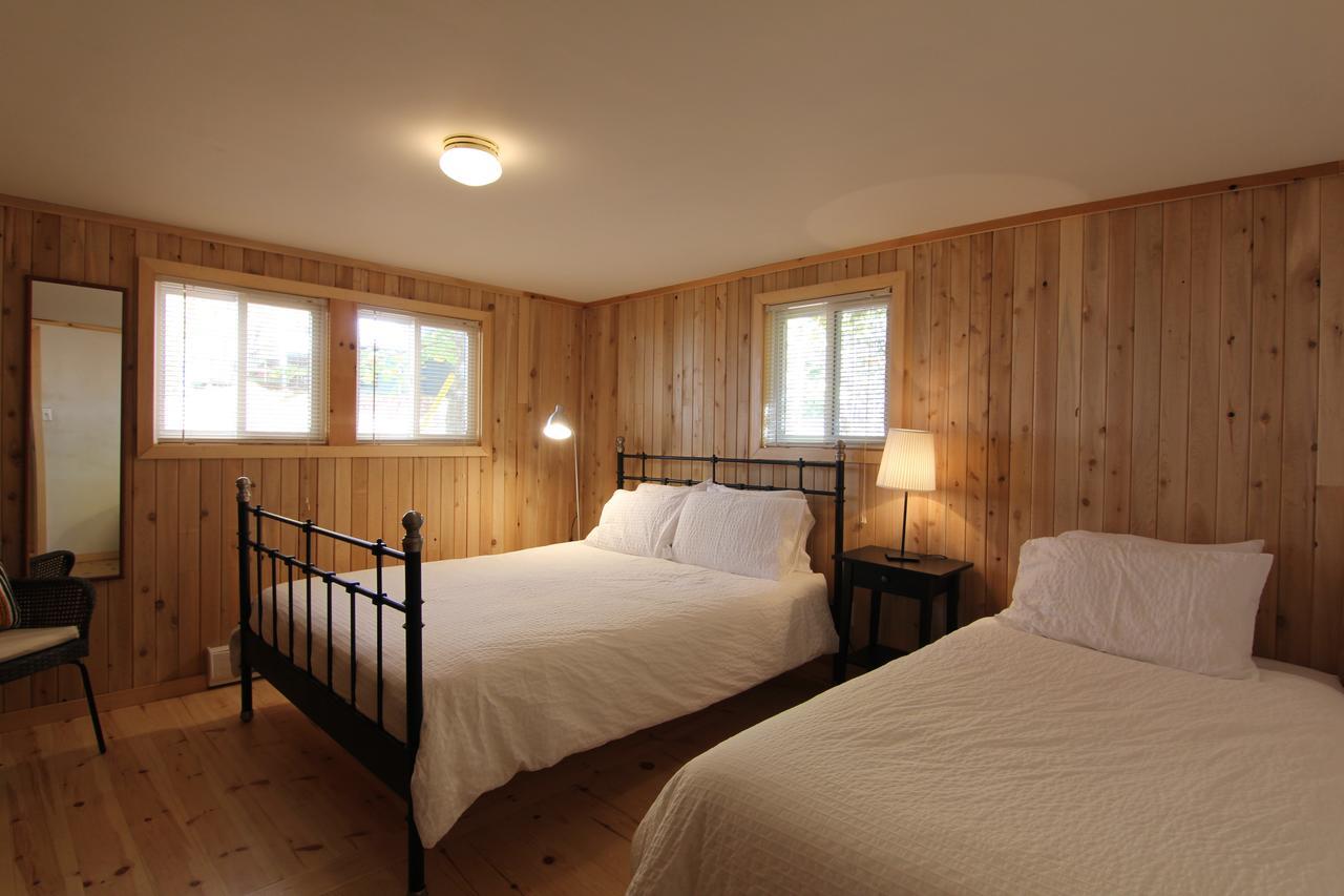 Birch Cliff Lodge On Baptiste Lake Highland Grove Eksteriør billede